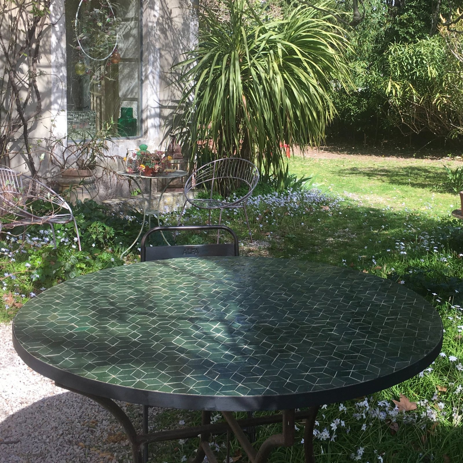 Table zellige green diamond round garden
