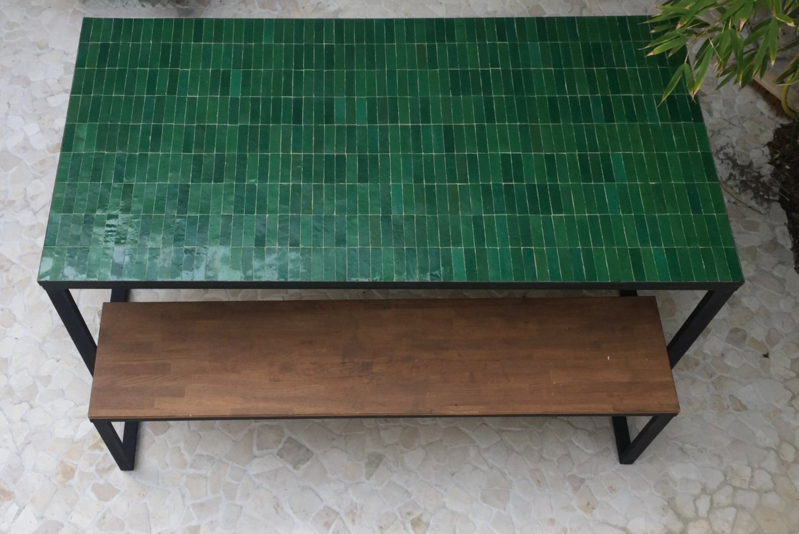 Table zellige rectangle vert émeraude banc extérieur